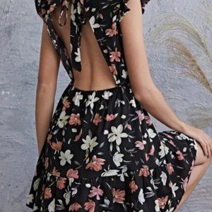 ruffle trim floral dress sz L